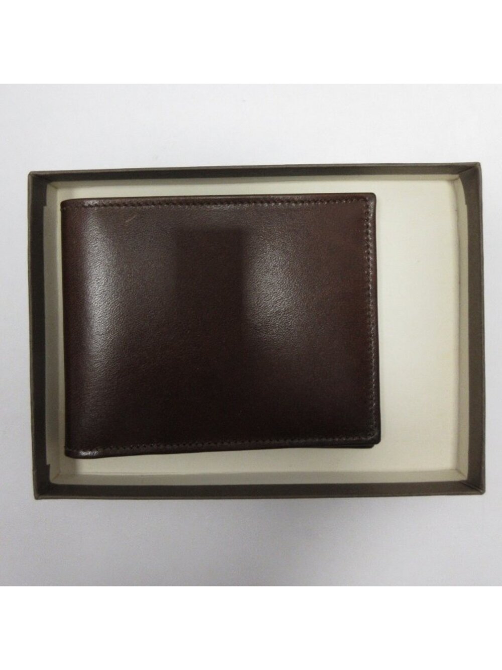 Trafalgar Wallet One Size Bifold Leather Credit Card Slots Classic NEW